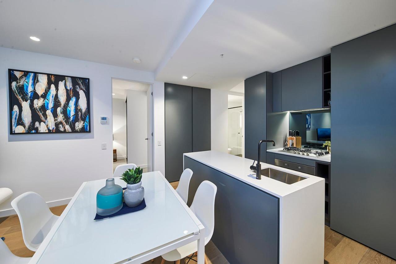 Mega Style Apartments Victoria One Melburne Exterior foto