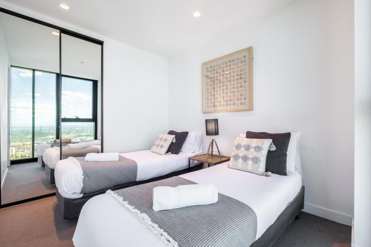 Mega Style Apartments Victoria One Melburne Exterior foto